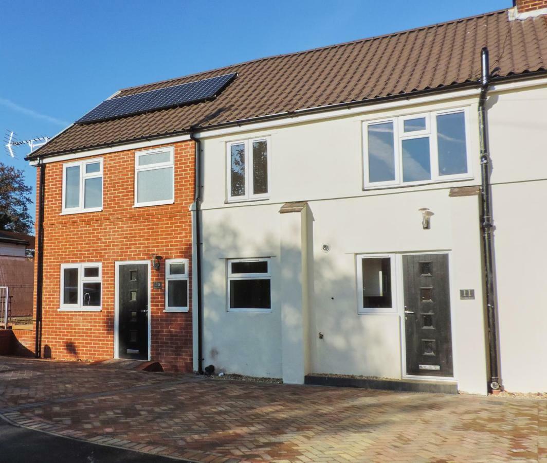 3 Bed Farnborough Air Accommodation Esterno foto